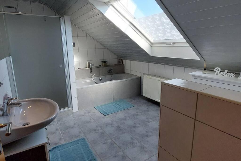 Mörlenbach Grosse Tolle 4 Zimmer Ferienwohnung Im Herzen Des Odenwaldes מראה חיצוני תמונה