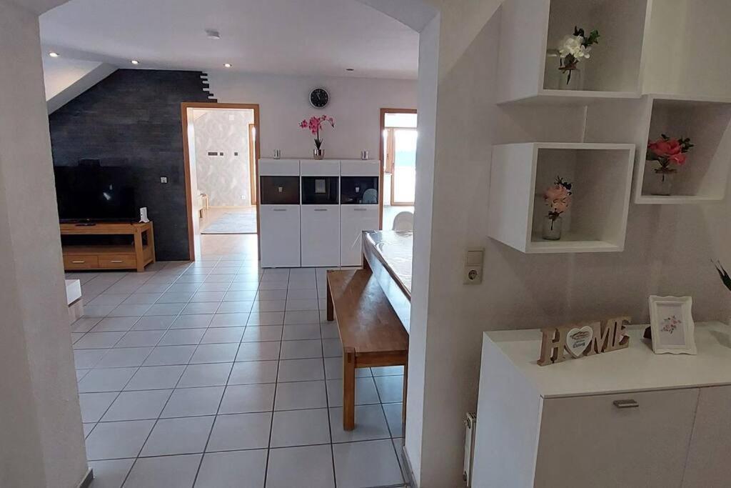 Mörlenbach Grosse Tolle 4 Zimmer Ferienwohnung Im Herzen Des Odenwaldes מראה חיצוני תמונה